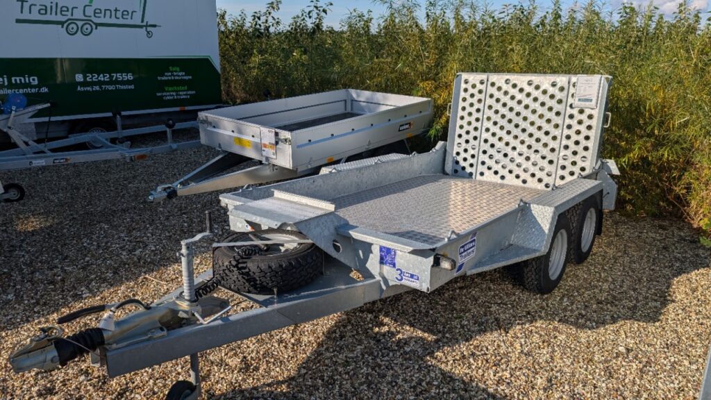 Ifor Williams GH1054BT maskintrailer